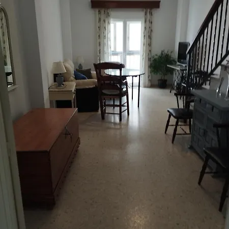 Amplio Piso En Zona Céntrica De Baena